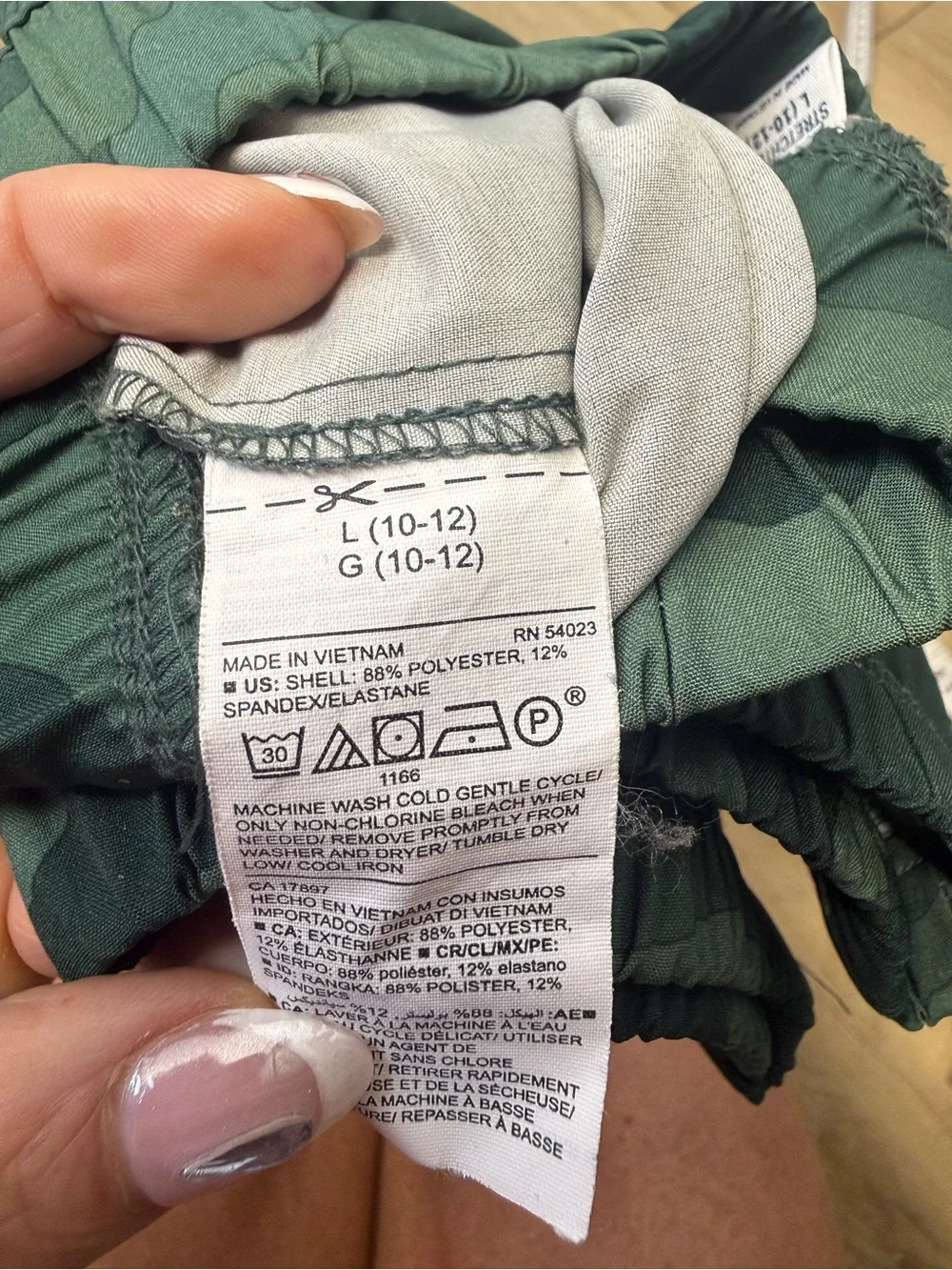 Old Navy Kids Green Camo Joggers Girls L 10-12 Like New Stretchtech